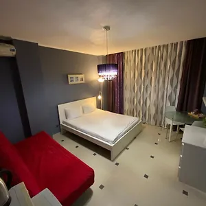 https://amosovs-house.hotels-of-sochi.com